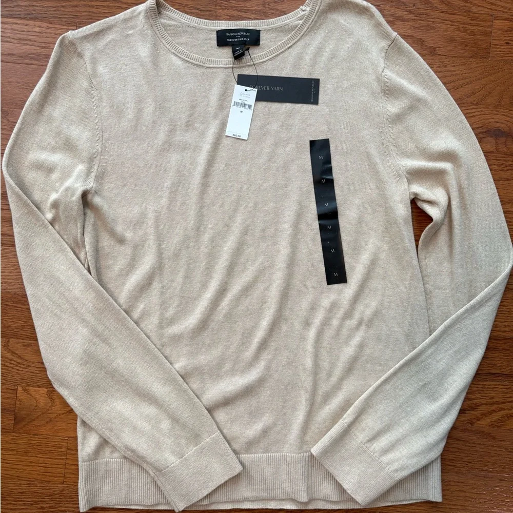Banana Republic Factory Beige Crew Neck Sweater - Picture 2 of 7